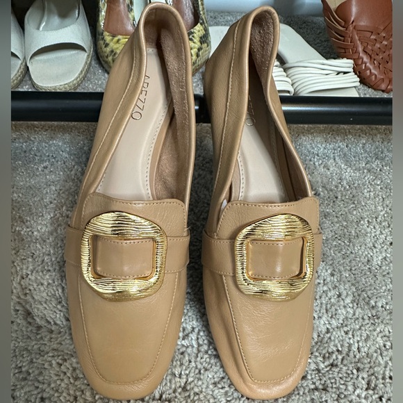 Arezzo women’s tan neutral color leather loafer with large gold buckle accent - Picture 9 of 13